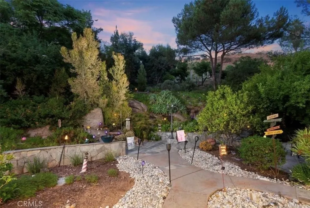 https://cdn.realtyfeed.com/cdn/127/306714603/b9d48f320e88322f8b8c5b072d5e5862.webp