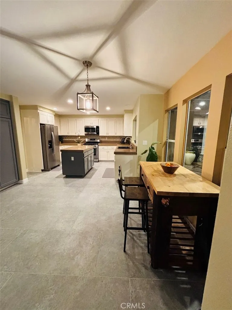 https://cdn.realtyfeed.com/cdn/127/306714603/cfb7e97437f556505fef16e25a6f6e96.webp