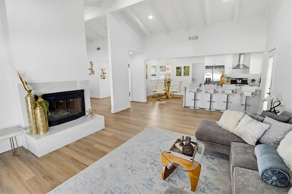 https://cdn.realtyfeed.com/cdn/127/306714607/763f35f6e92e3b7b906da532591f8456.webp