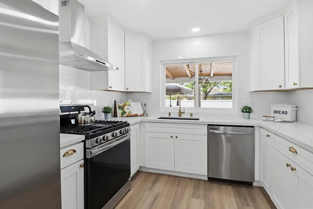 https://cdn.realtyfeed.com/cdn/127/306714607/a3cfd9b1a26761f09a635ea58f84261d.webp