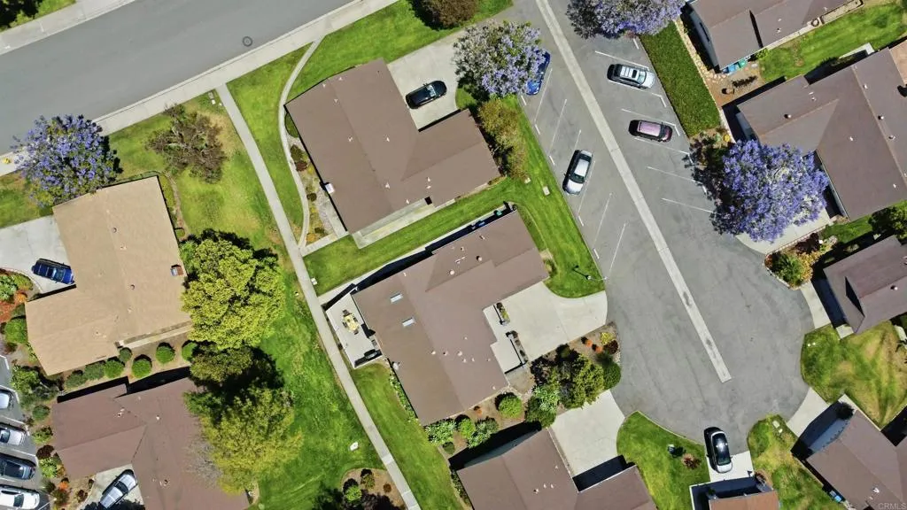 https://cdn.realtyfeed.com/cdn/127/306714611/008f975690613e9df659828502ce3f18.webp