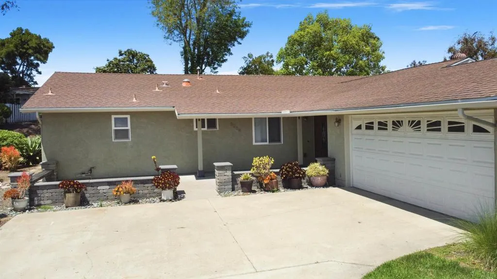 https://cdn.realtyfeed.com/cdn/127/306714611/1feb9e5ad8feab99c5199ee58f4cf6bf.webp