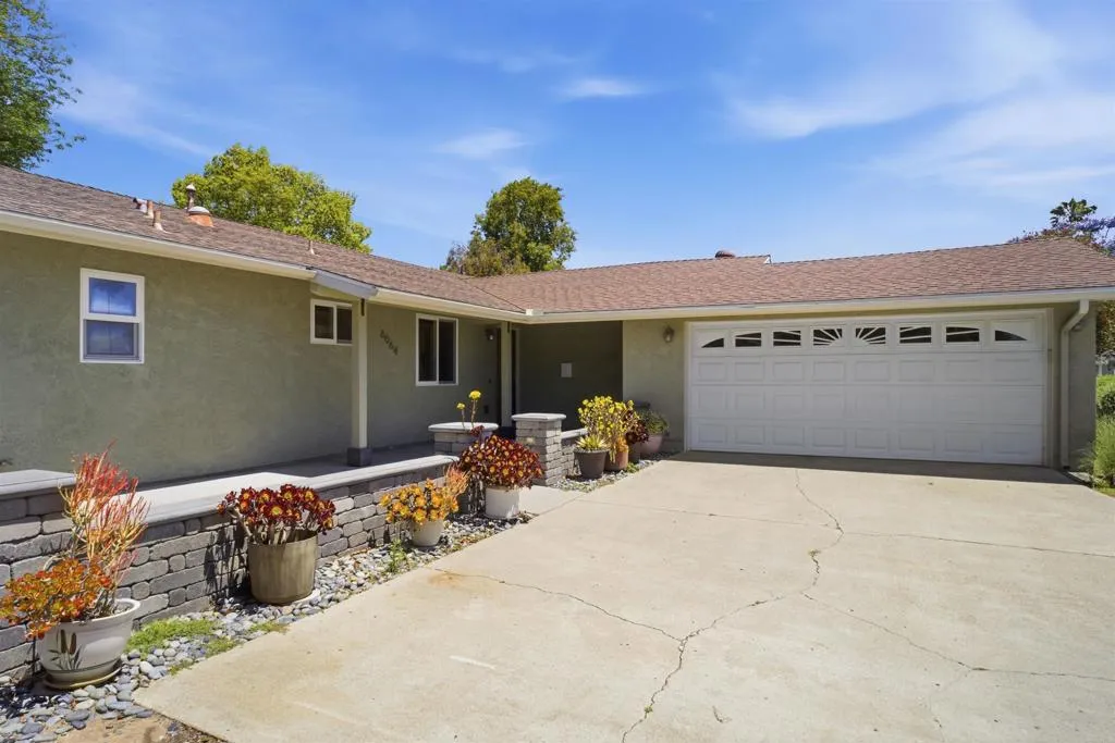 https://cdn.realtyfeed.com/cdn/127/306714611/4926a0f95f9aef4445308843b9de24c0.webp