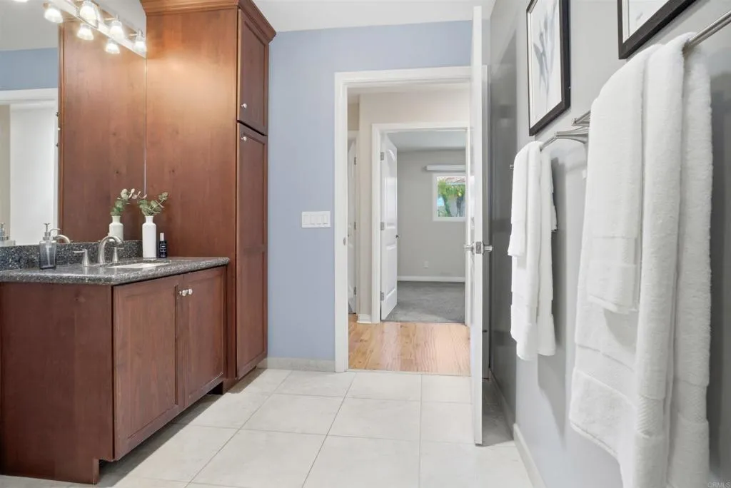 https://cdn.realtyfeed.com/cdn/127/306714611/6d6fb4c77b37e65a41933d7bc2a31b34.webp