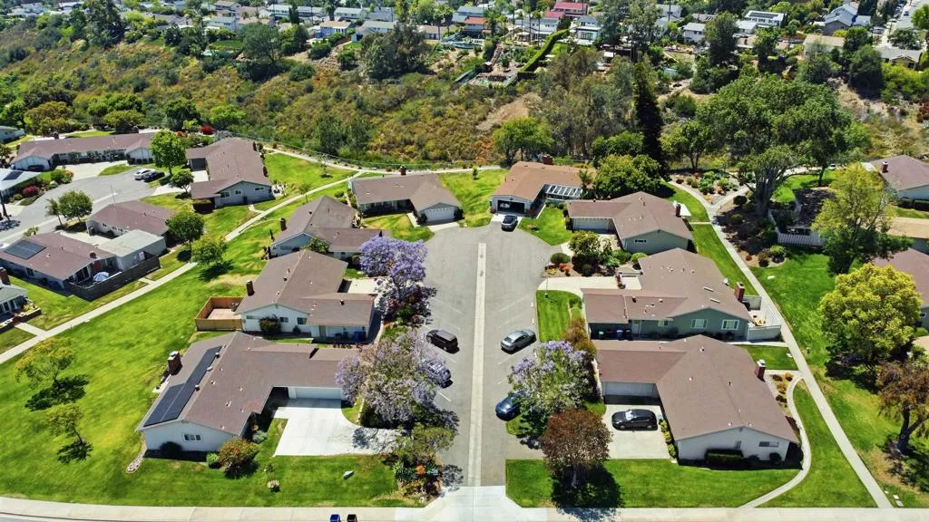 https://cdn.realtyfeed.com/cdn/127/306714611/7101a4d0855adc9559bb334d5228b1c7.webp