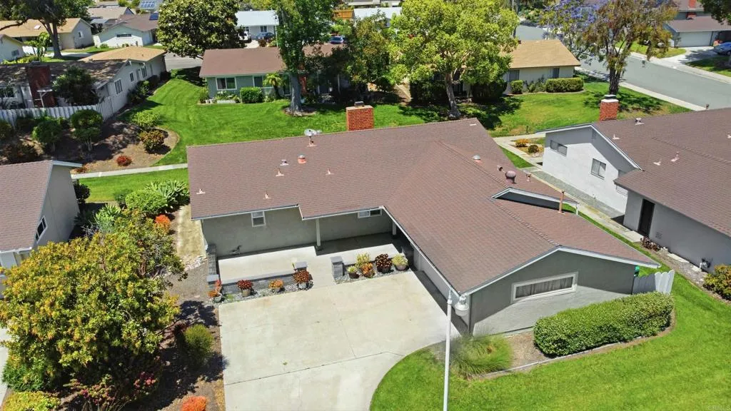 https://cdn.realtyfeed.com/cdn/127/306714611/c3ddffb408cd7be9e17f41fbcfa395b7.webp