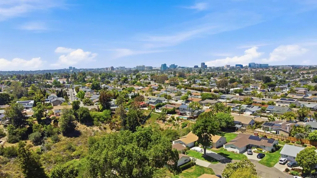 https://cdn.realtyfeed.com/cdn/127/306714611/cca3d57a2c7cdfe175855e6f54259825.webp