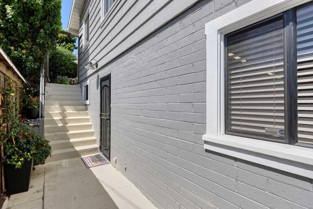 https://cdn.realtyfeed.com/cdn/127/306714656/0c7d398315333b1571e942f12847c8dc.webp