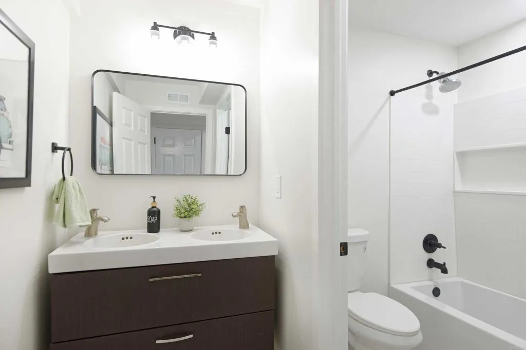 https://cdn.realtyfeed.com/cdn/127/306714656/41f7179ef8ac617e63dd432d6eff854b.webp