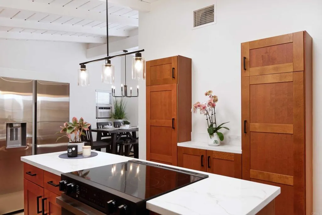 https://cdn.realtyfeed.com/cdn/127/306714656/4f1d1fd398f62513102bf73d7a587612.webp