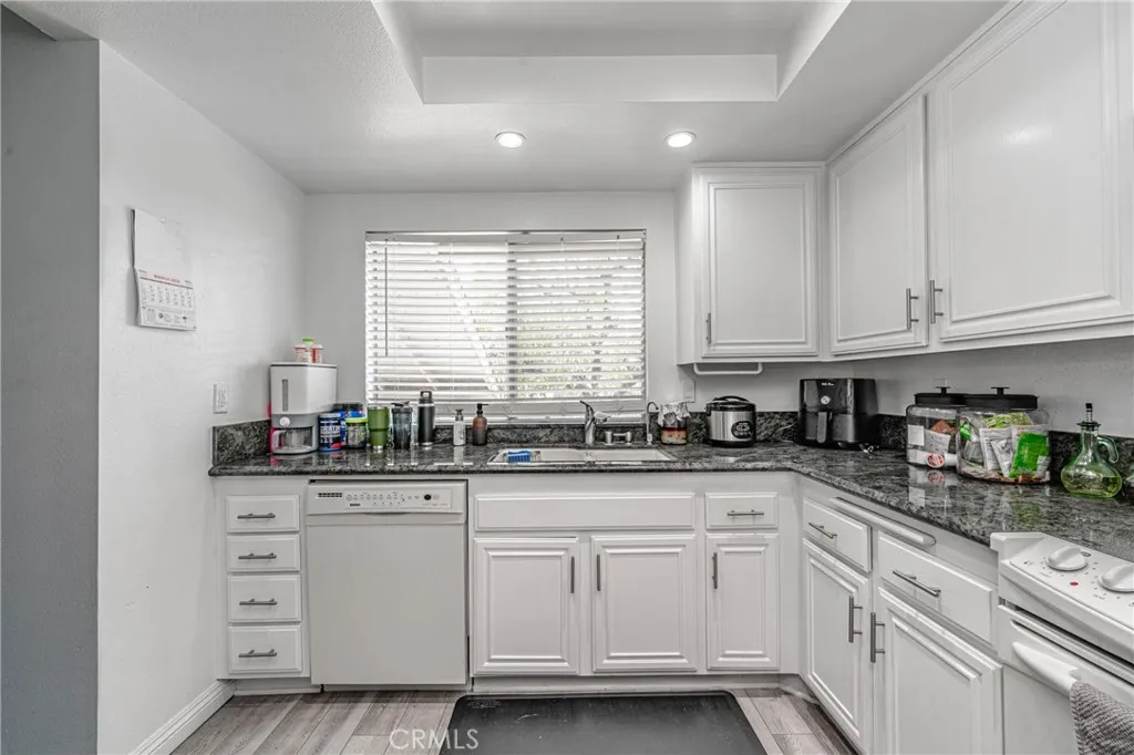 26212 Rainbow Glen, Newhall, CA, 91321 26212 Rainbow Glen, Newhall, CA, 91321