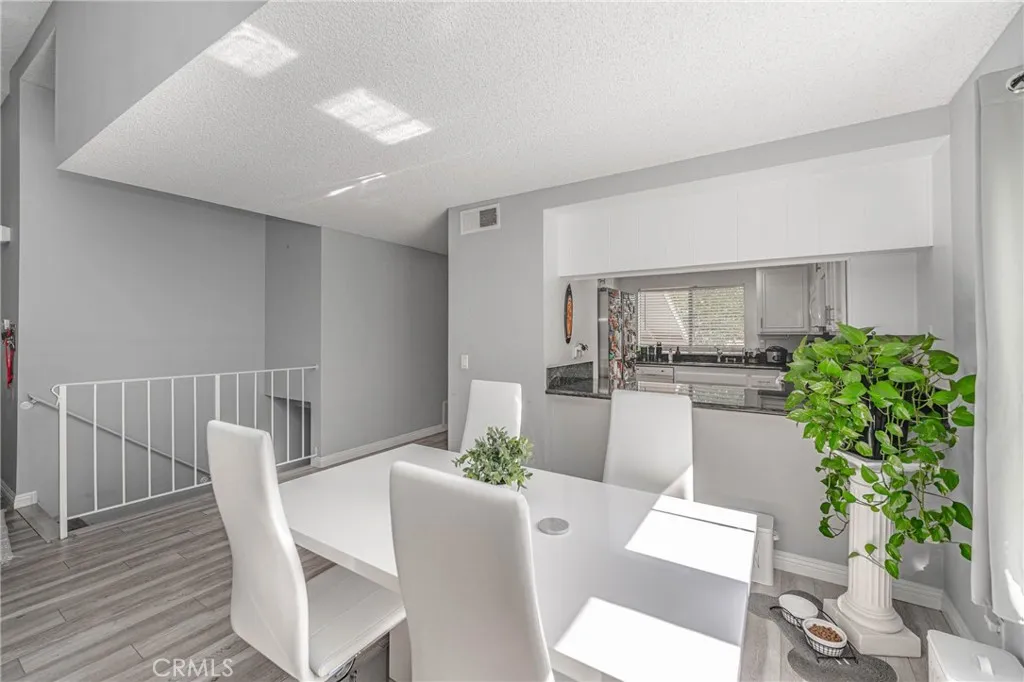 26212 Rainbow Glen, Newhall, CA, 91321 26212 Rainbow Glen, Newhall, CA, 91321