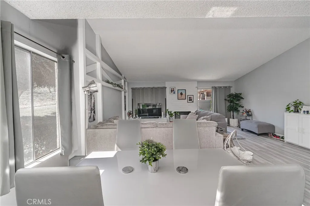26212 Rainbow Glen, Newhall, CA, 91321 26212 Rainbow Glen, Newhall, CA, 91321