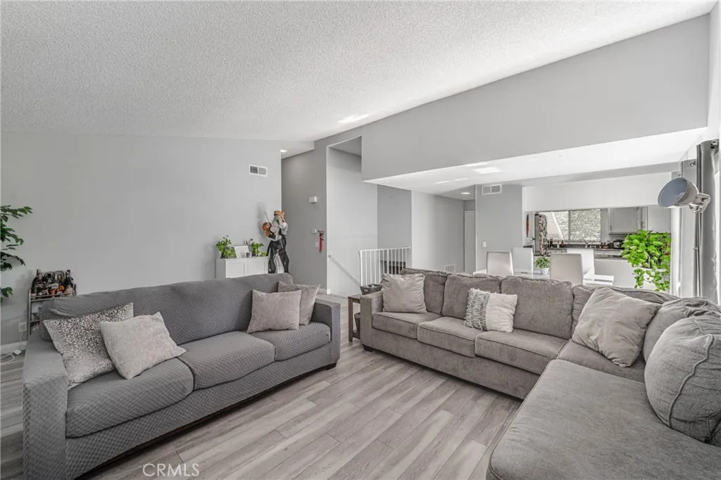 26212 Rainbow Glen, Newhall, CA, 91321 26212 Rainbow Glen, Newhall, CA, 91321