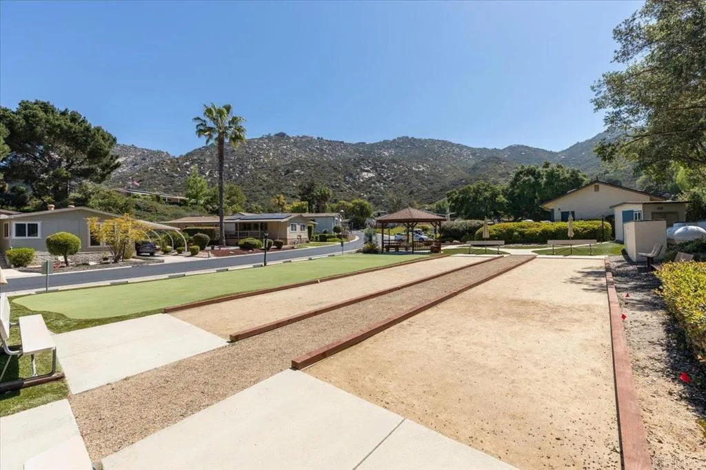 https://cdn.realtyfeed.com/cdn/127/306714733/4bf5245c5a79ca93702a6c0b7e076865.webp