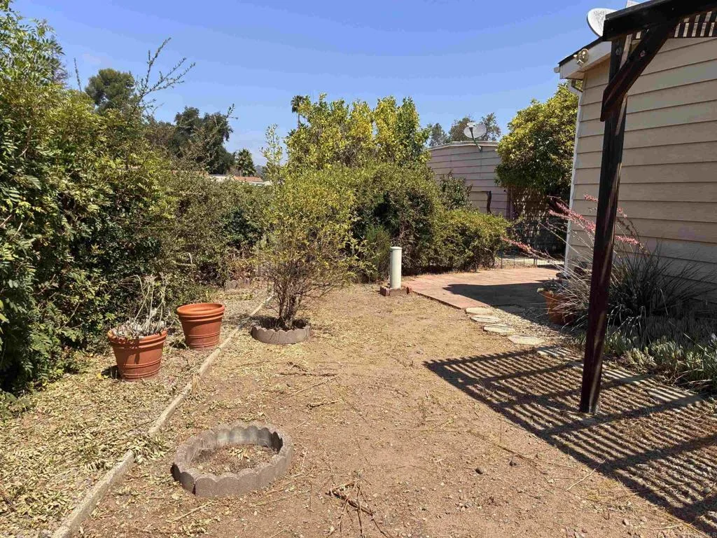 https://cdn.realtyfeed.com/cdn/127/306714733/a00b2a0134db47f9c4f205b97e7f359a.webp