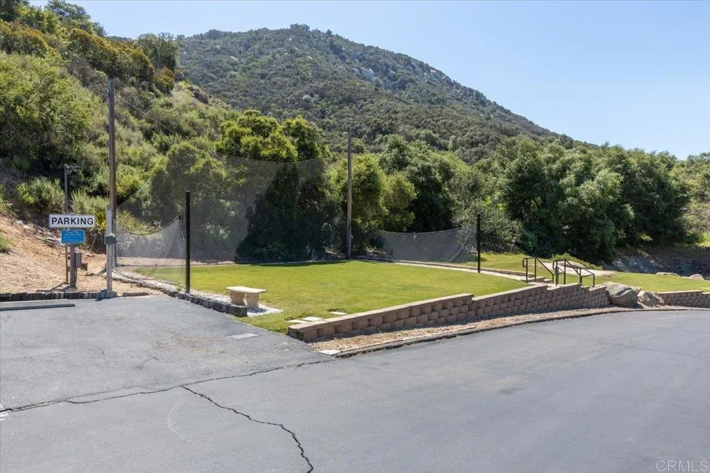 https://cdn.realtyfeed.com/cdn/127/306714733/cf053f43f690e77b2c3892d85b4b88e4.webp
