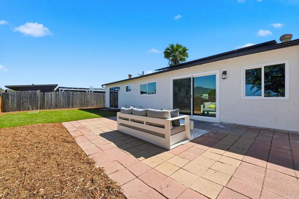 https://cdn.realtyfeed.com/cdn/127/306714758/1e81b6808285c2e0a0c9ef501743d59a.webp