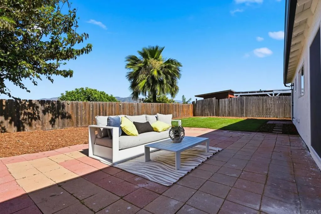 https://cdn.realtyfeed.com/cdn/127/306714758/2e162ed13644862fe47a94409b7945be.webp