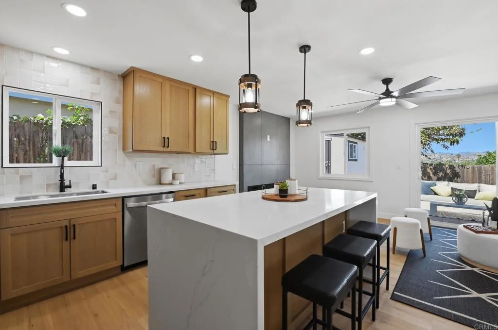 https://cdn.realtyfeed.com/cdn/127/306714758/bb58a051900c2bcf2ee7cf710a58f86a.webp