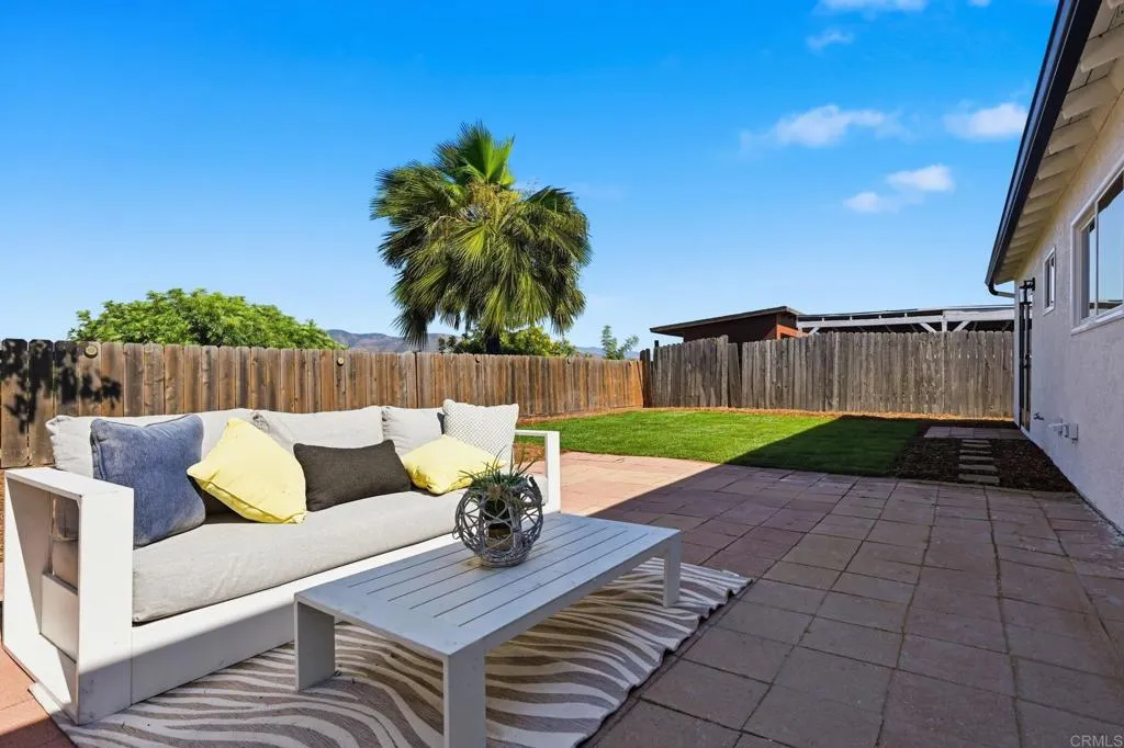 https://cdn.realtyfeed.com/cdn/127/306714758/c98f5c18b980ffde75bd97a7d44fa716.webp