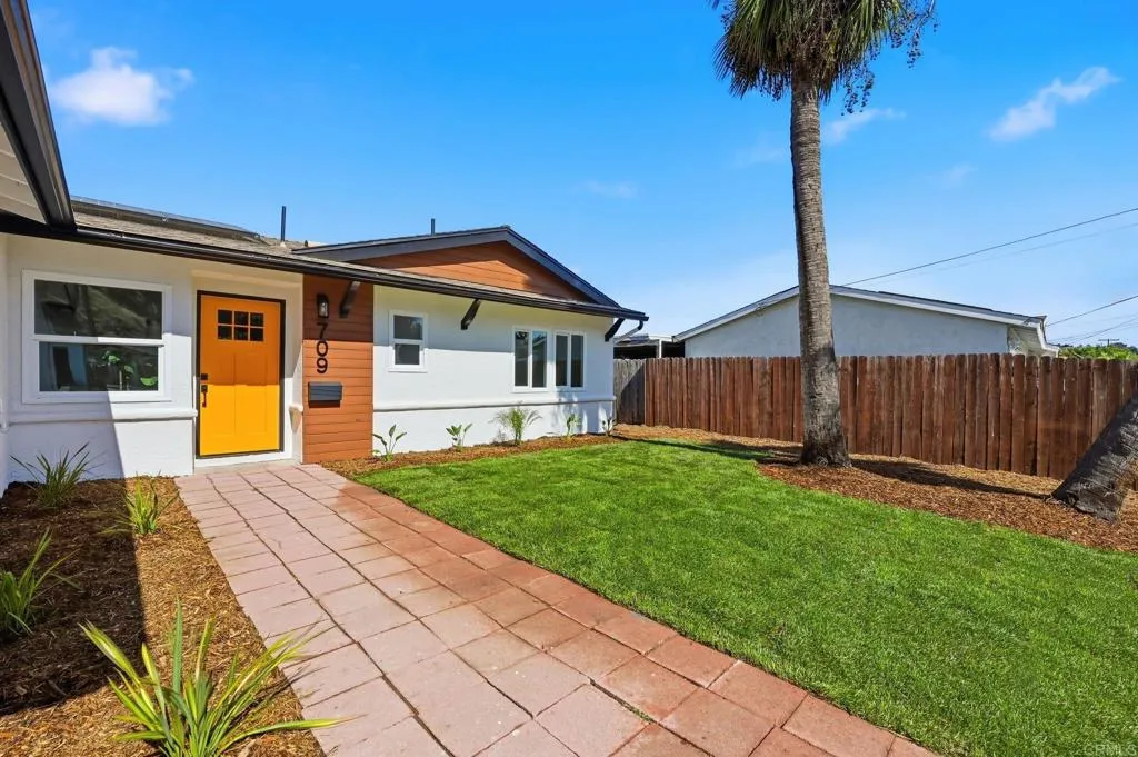https://cdn.realtyfeed.com/cdn/127/306714758/f44d2b863aa347923e7a68efacbce2b7.webp