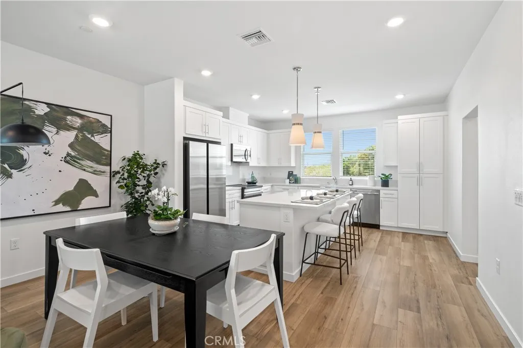 9361 Via Azul, Pico Rivera, CA 90660 - Photo 5 of 28, Pico Rivera, CA