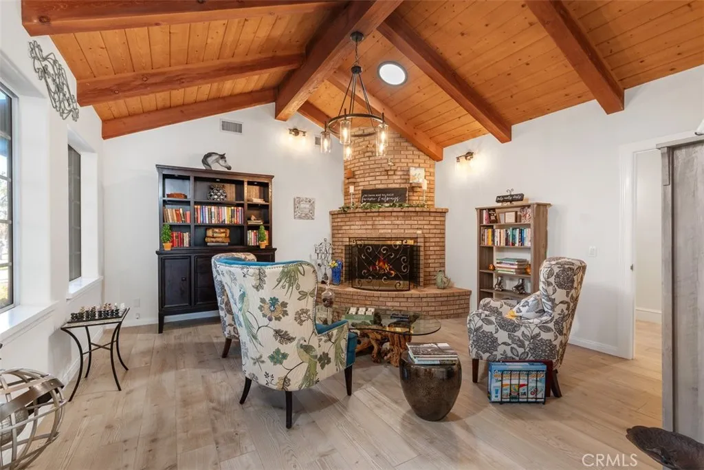 https://cdn.realtyfeed.com/cdn/127/306714760/1c7ea93f752e227f7e85542ccbd9ec58.webp