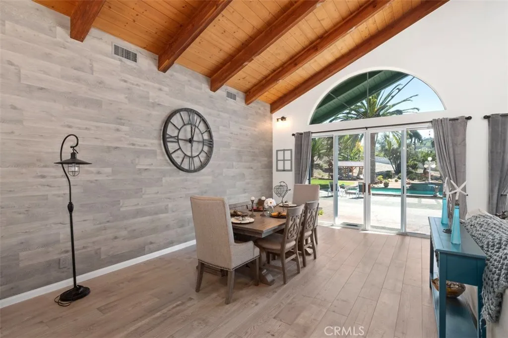 https://cdn.realtyfeed.com/cdn/127/306714760/4c9562eda52ab6a9c1f5db0c96dda5f6.webp