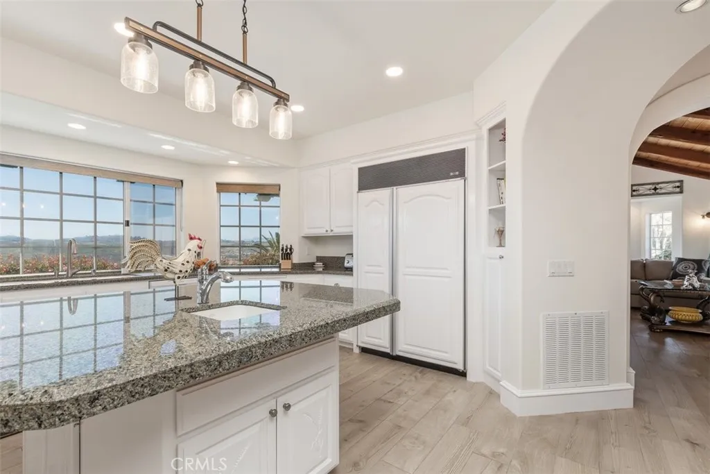 https://cdn.realtyfeed.com/cdn/127/306714760/548375f3ca744b65c273fd0ce5333d1c.webp