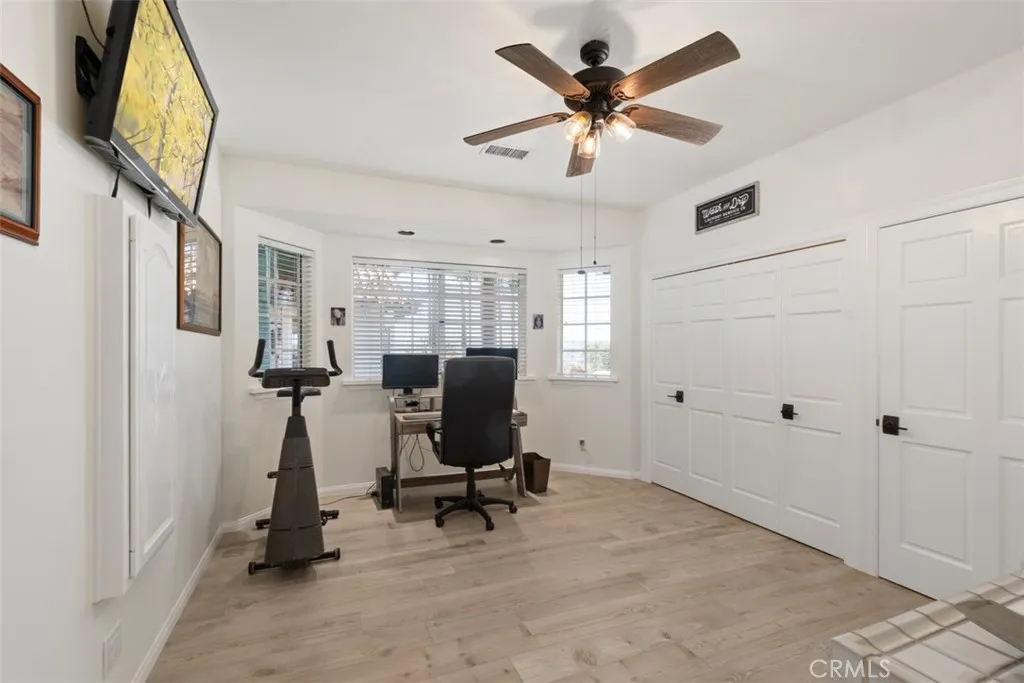 https://cdn.realtyfeed.com/cdn/127/306714760/9b53892c47cf0b984cb3d3abc7026d47.webp