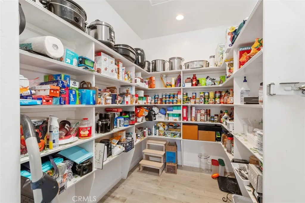 https://cdn.realtyfeed.com/cdn/127/306714760/eb0d6d1c1116c9c3b97cca704ca8e0f8.webp