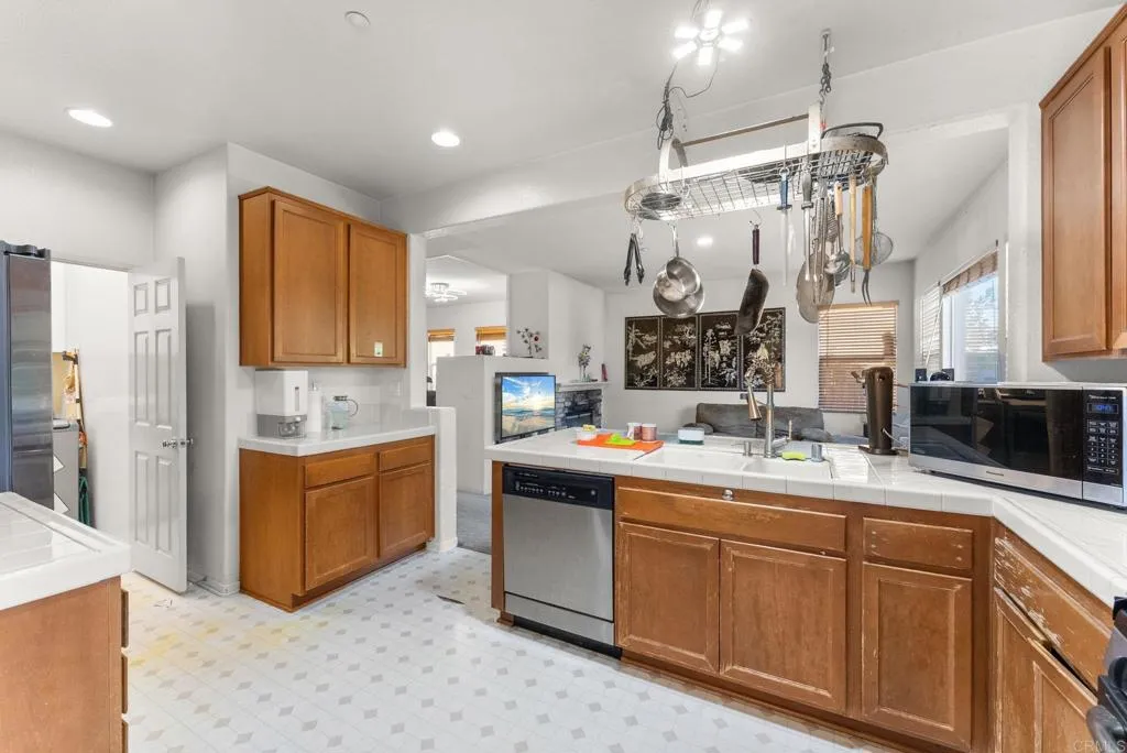 https://cdn.realtyfeed.com/cdn/127/306714771/089365aee155e9fbd5a2166a65460893.webp