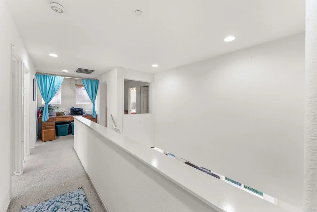 https://cdn.realtyfeed.com/cdn/127/306714771/5f455b1f8a9467953238e254a00aecec.webp