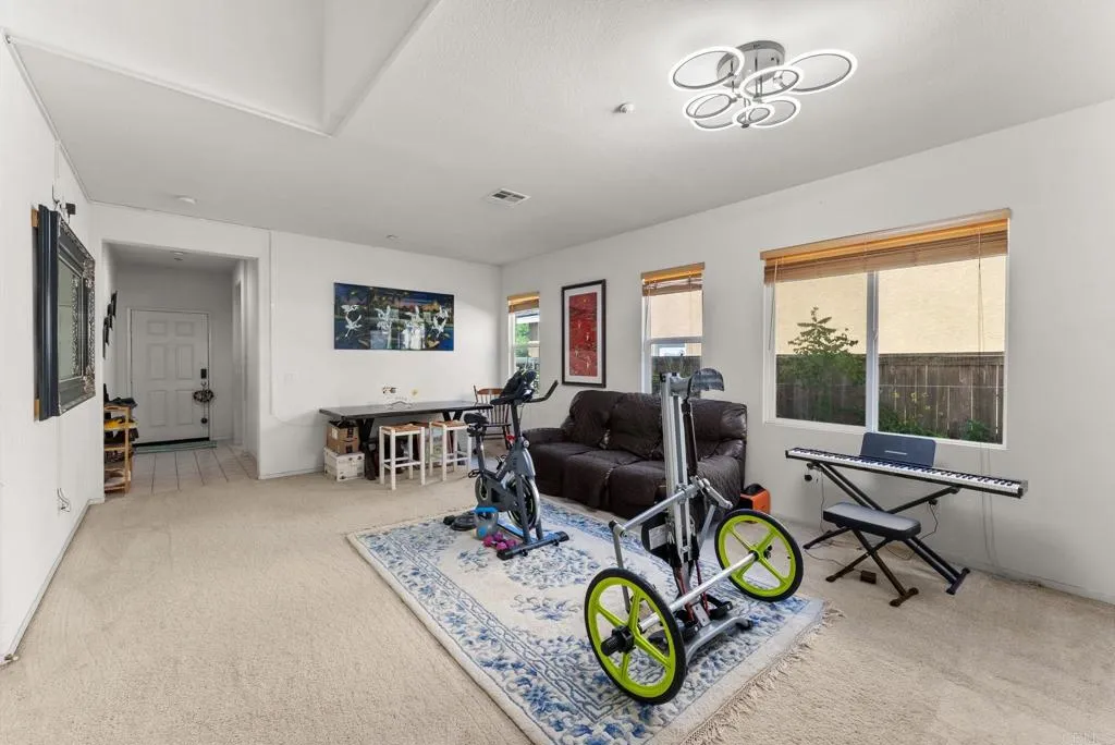 https://cdn.realtyfeed.com/cdn/127/306714771/d895f079041f4653faf9addda2bc5ef6.webp