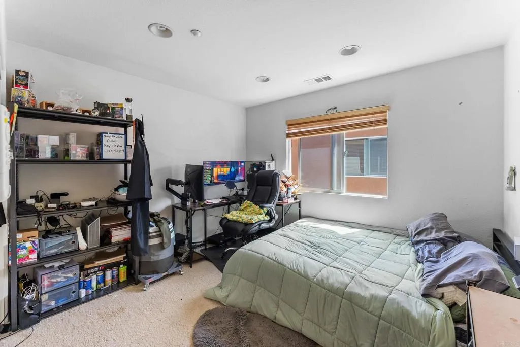 https://cdn.realtyfeed.com/cdn/127/306714771/eeb10a8c10981ce8b8397abe5f59f7c7.webp
