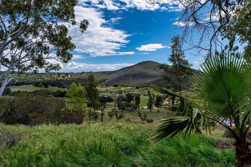 https://cdn.realtyfeed.com/cdn/127/306714774/03aa371ea451ff12189f13c337f80e17.webp