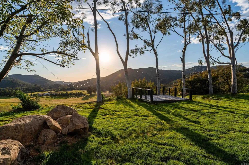 https://cdn.realtyfeed.com/cdn/127/306714774/49cd323454b393155850d47b6bef0b95.webp