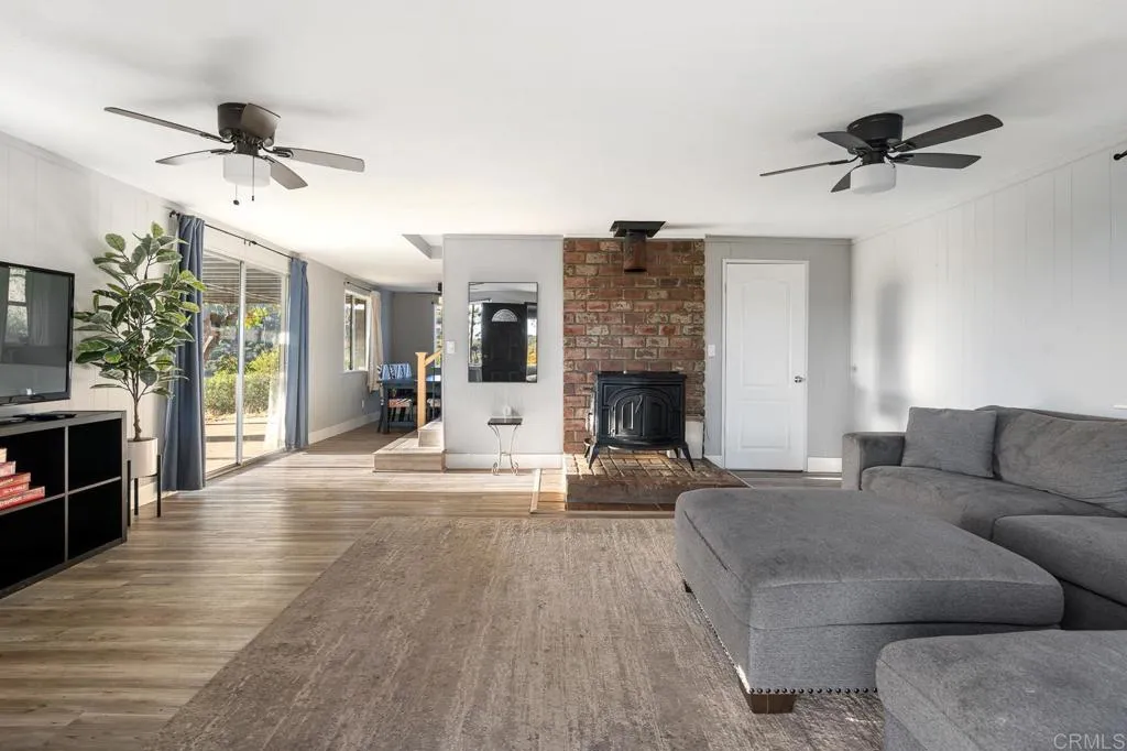 https://cdn.realtyfeed.com/cdn/127/306714774/56e40e4c892afd3c1ef0667cf37a41b6.webp