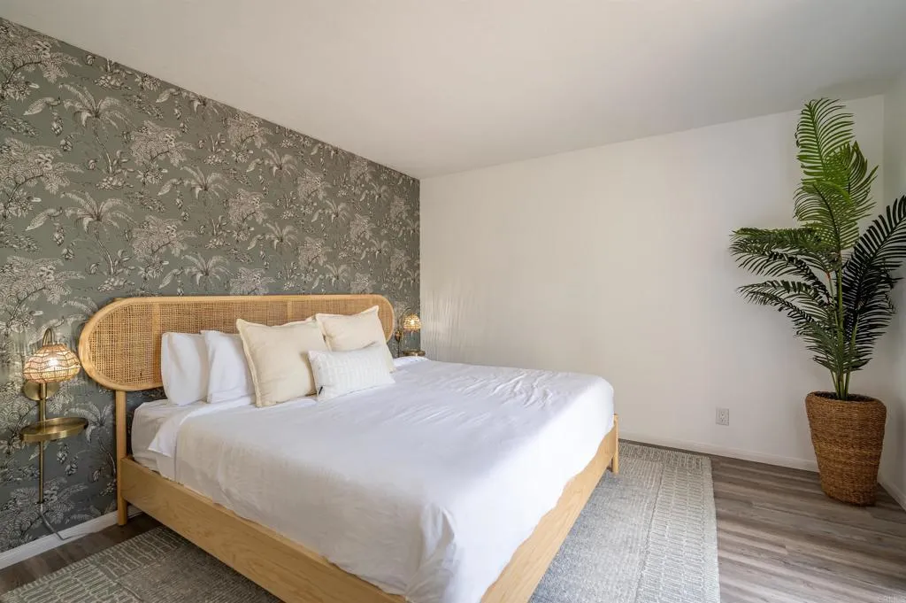 https://cdn.realtyfeed.com/cdn/127/306714774/89a1860e5d973a4f4beac80e4e6f339c.webp