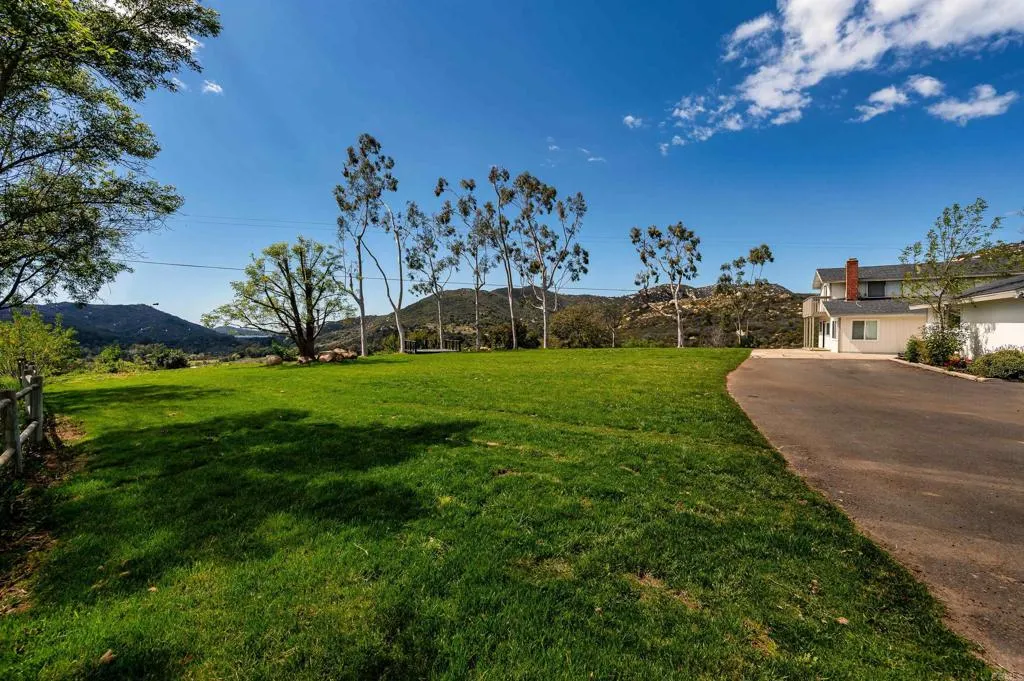 https://cdn.realtyfeed.com/cdn/127/306714774/93b09b9973e8f507ec1f434a7b81b252.webp