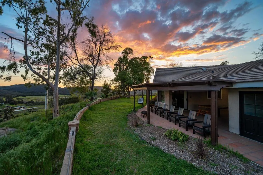 https://cdn.realtyfeed.com/cdn/127/306714774/b64d5a8516427fd80033cbf2b8dfeb9e.webp