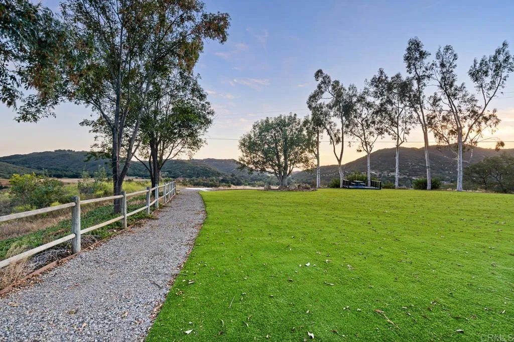 https://cdn.realtyfeed.com/cdn/127/306714774/d15b578e7e432efb3482325152707f48.webp