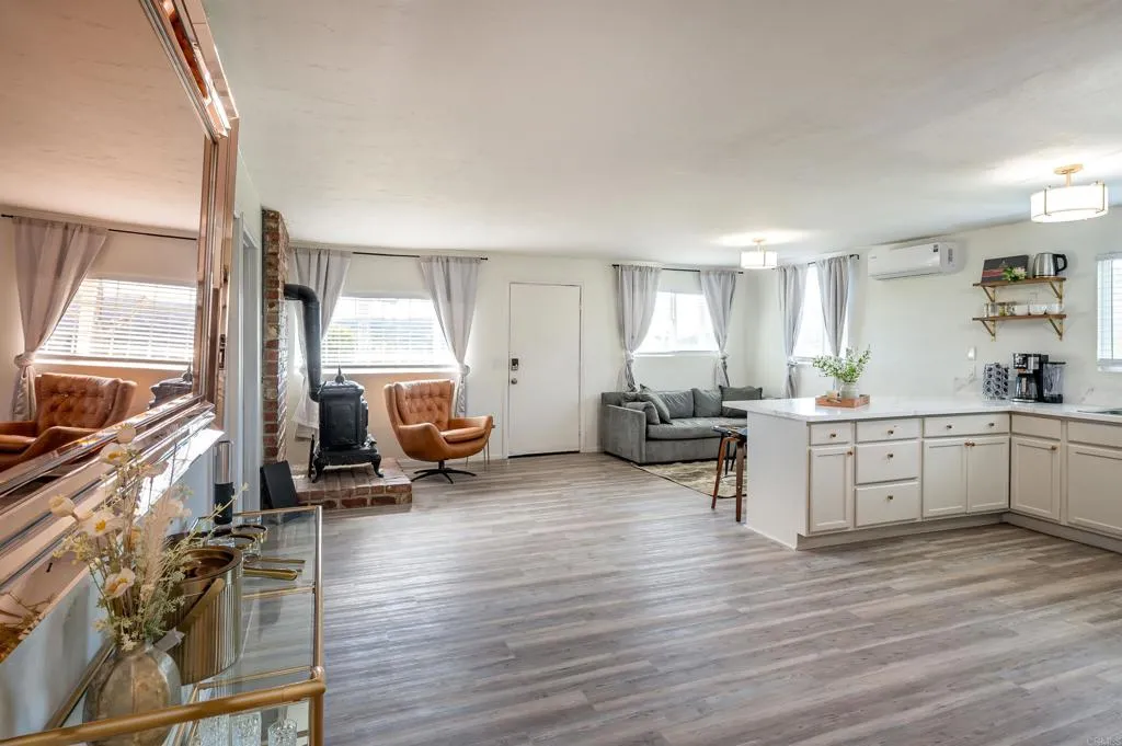 https://cdn.realtyfeed.com/cdn/127/306714774/d580ea09b74e6fe5f7ede05f02e738f8.webp