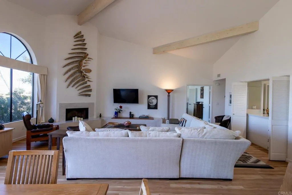 https://cdn.realtyfeed.com/cdn/127/306714793/2bf6522d39a032db3b883c4e7d13cc60.webp