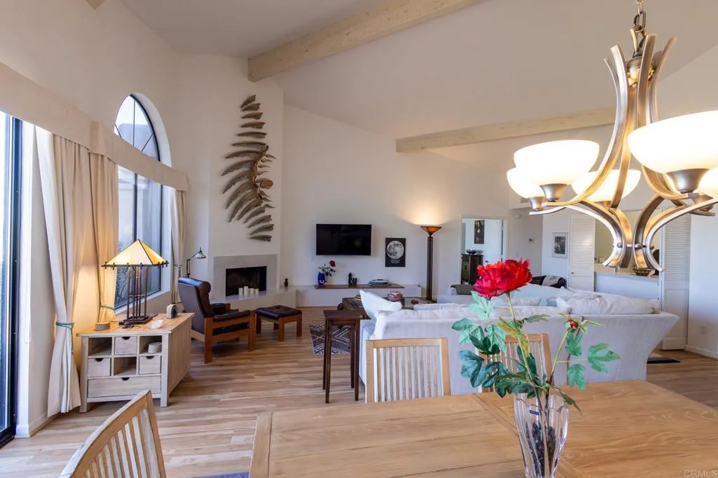 https://cdn.realtyfeed.com/cdn/127/306714793/78ca60c49e0c4627d5633fa7bf363059.webp