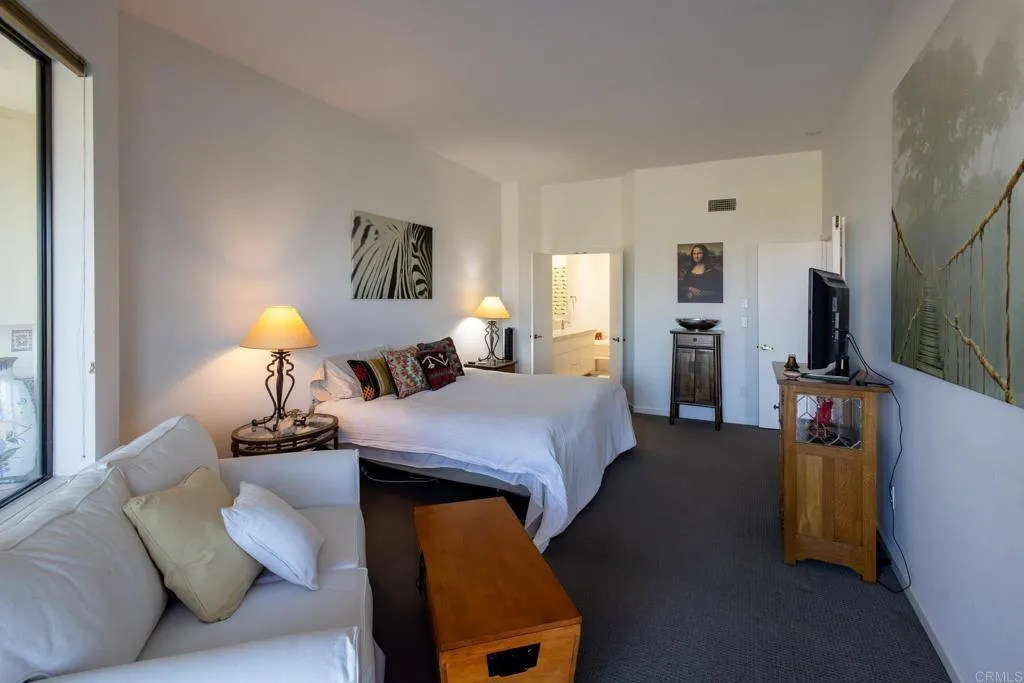 https://cdn.realtyfeed.com/cdn/127/306714793/8dd8a9379c130b80b6d4cd85198bfb68.webp