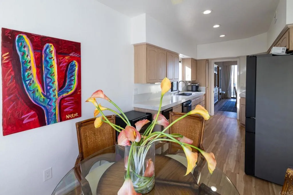 https://cdn.realtyfeed.com/cdn/127/306714793/c15d571252b517c26521e1572d51c43a.webp