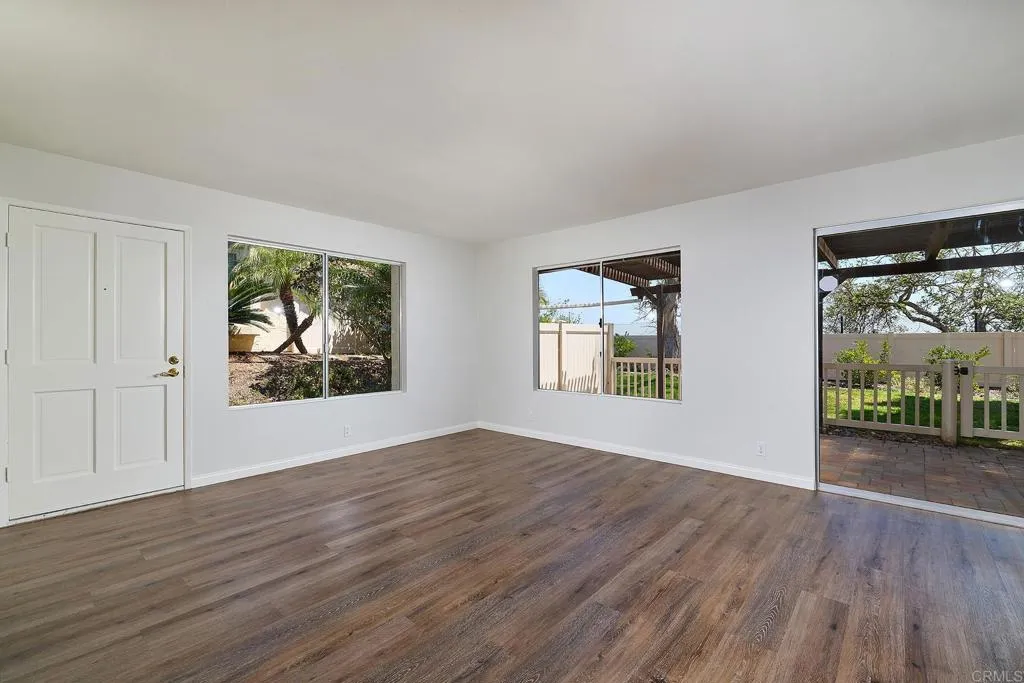 https://cdn.realtyfeed.com/cdn/127/306714799/4483995c65519e8614c61ae32c1f2f0b.webp