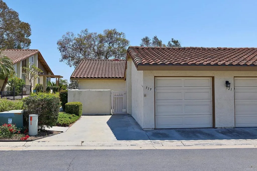 https://cdn.realtyfeed.com/cdn/127/306714799/5ee047b4cf75ea4bbefb6ec40bbd9be5.webp